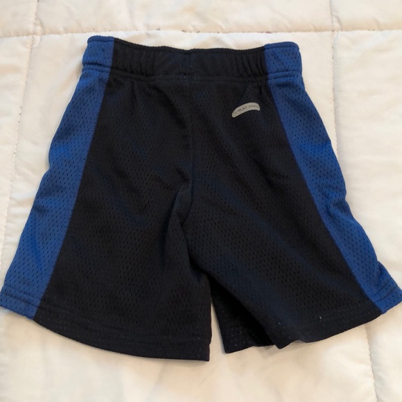 Boy size 4 Black & Dark blue Active wear mesh shorts - Picture 3 of 4